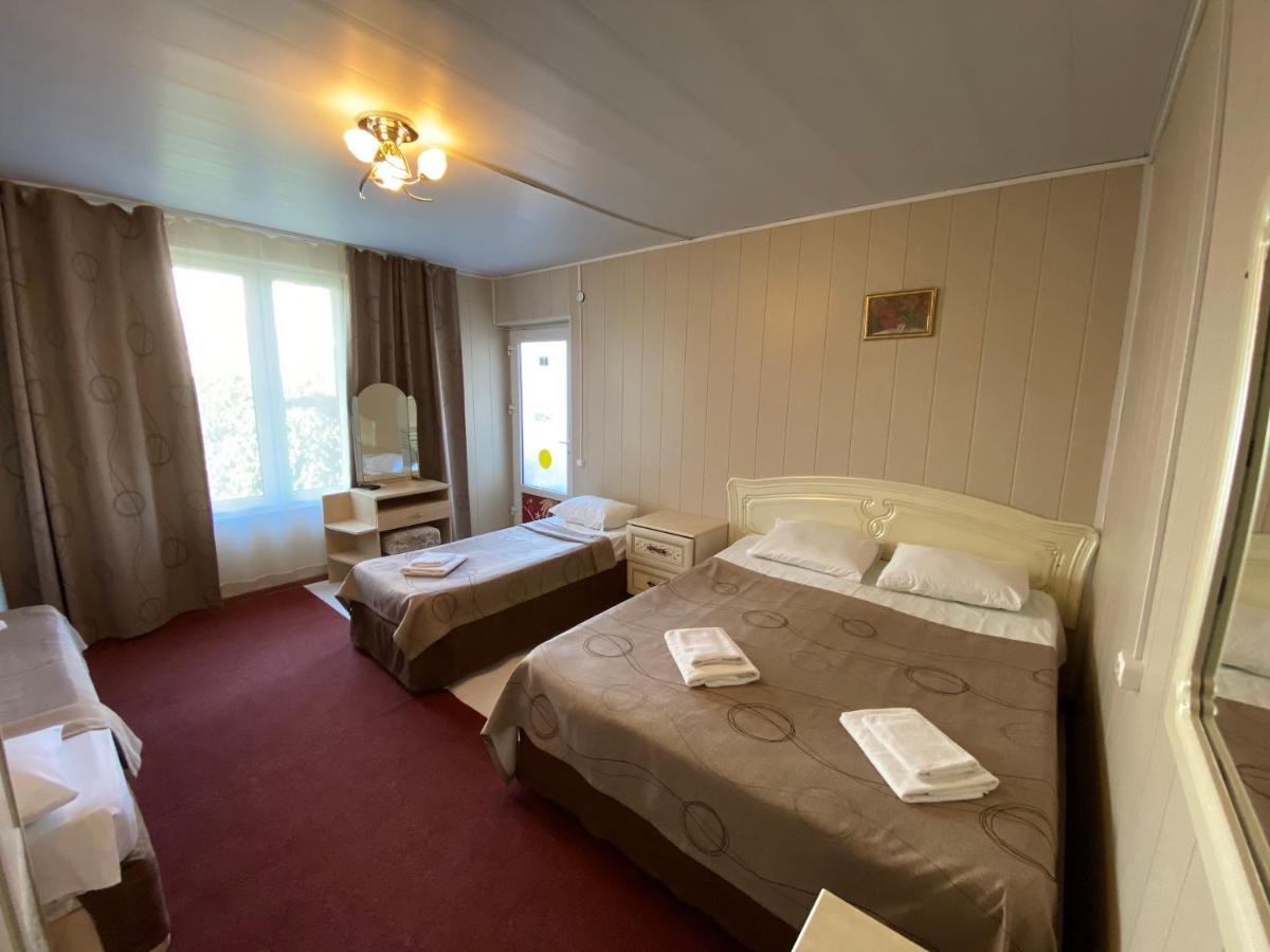 Primorie Guest House トゥサンドリプシュ エクステリア 写真