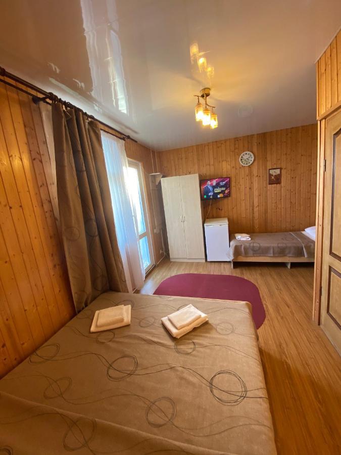 Primorie Guest House トゥサンドリプシュ エクステリア 写真